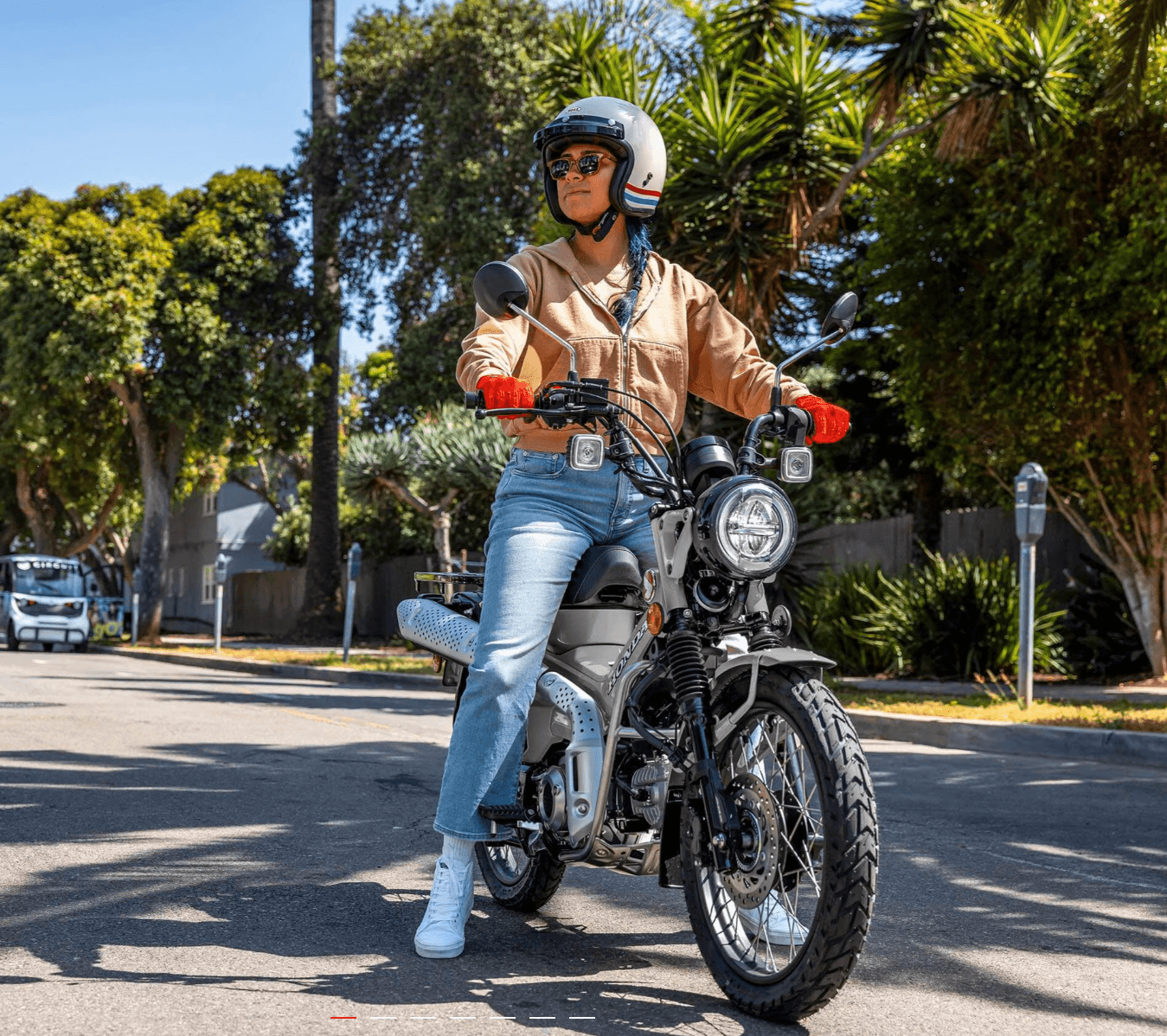 2025 Honda CT125AS-media-2