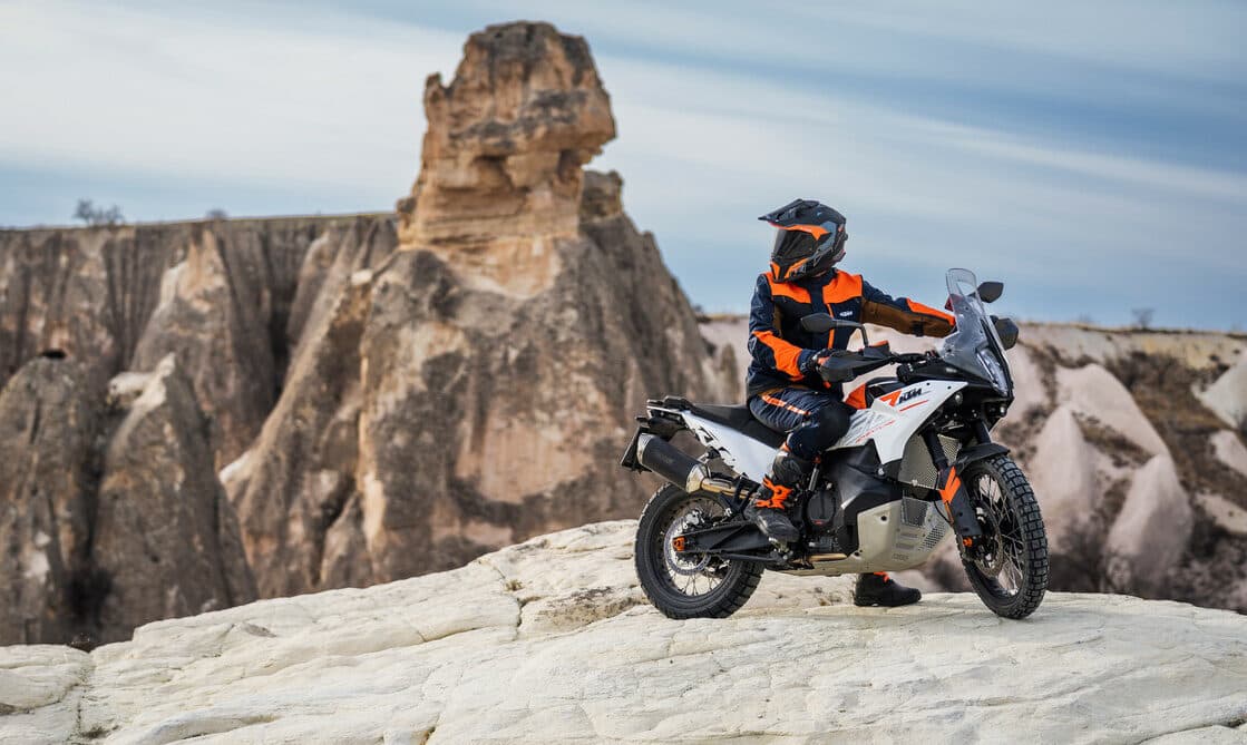2024 KTM 790 ADVENTURE-media-3